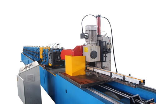 久進五金機械 俄羅斯異型管成型設備與卷閘機，價格實惠，品質(zhì)卓越